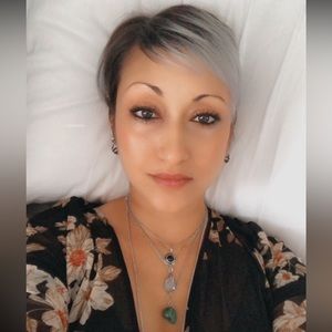 Meet your Posher, Raven